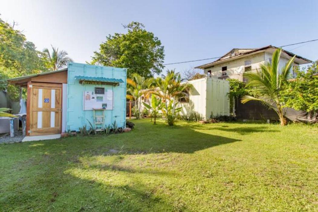 Container House Cahuita Hotel Eksteriør billede