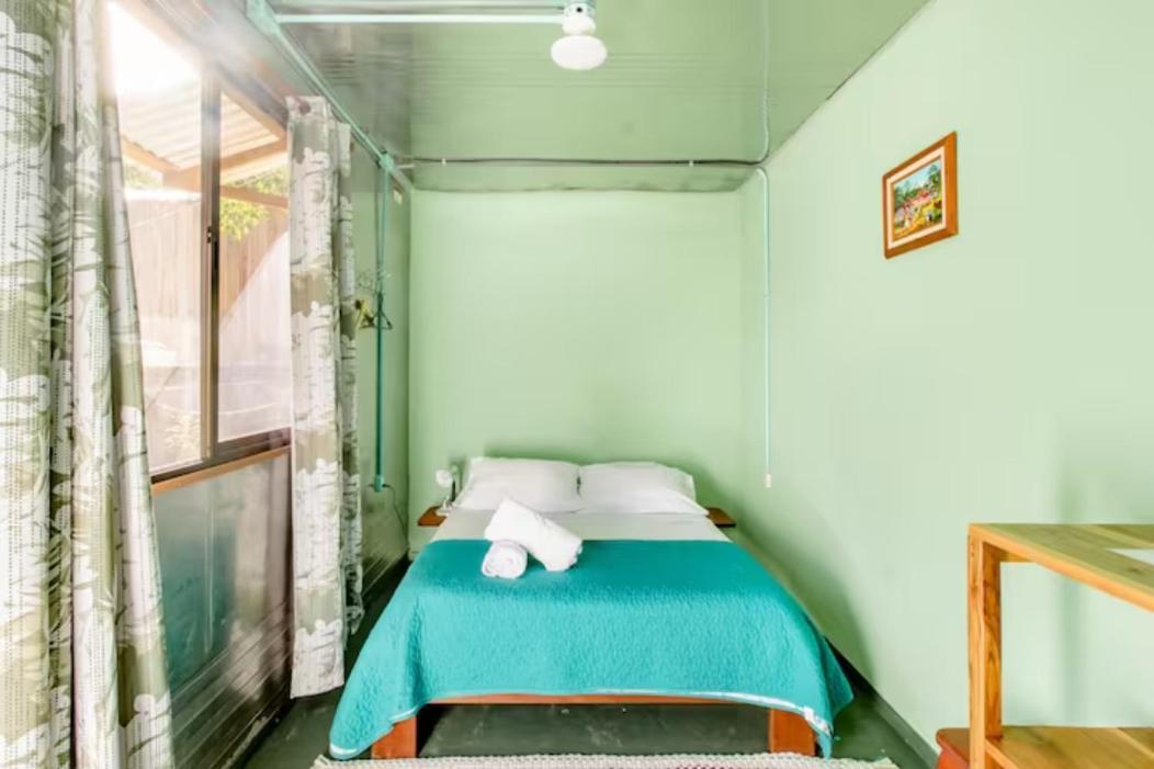 Container House Cahuita Hotel Eksteriør billede